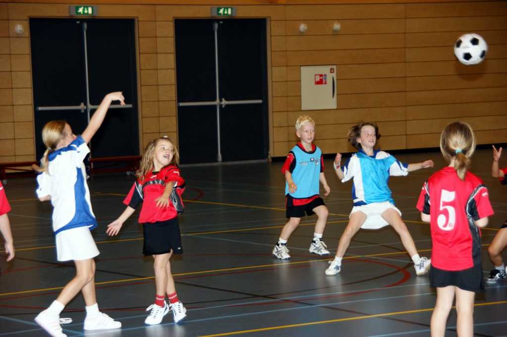 Korfbal E2 21 november 2009-18.JPG